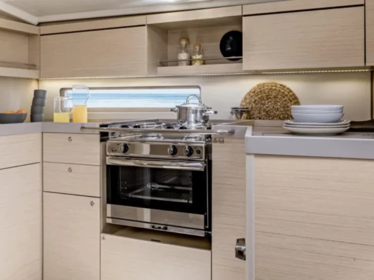 Pronajmout Plachetnice se skipperem či ne Bénéteau v Le Marin