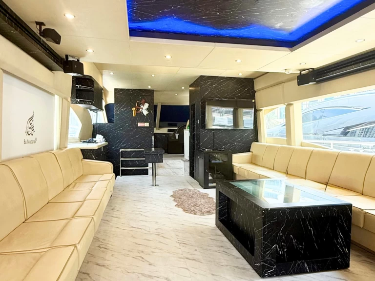 Pronájem Jachta Dubai Marine s licencí