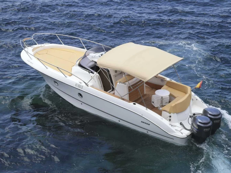 Motorová loď k pronájmu v Ibiza Town za nejlepší cenu