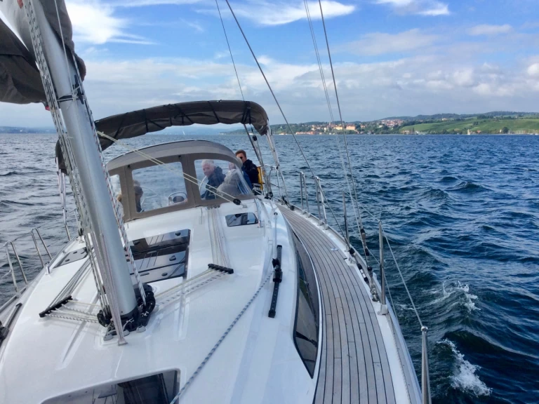 Pronajmout si Bavaria Bavaria 37 v Bodman-Ludwigshafen