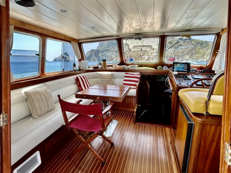 Pronájem Motorová loď Menorquin-Yachts s licencí