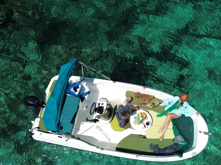 Pronájem lodi Sant Antoni de Portmany lákavé ceny 495