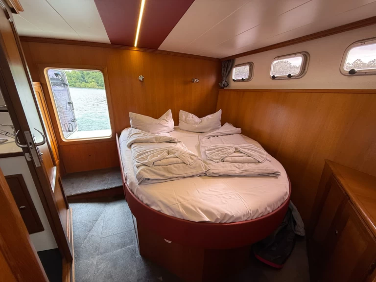 Pronájem Říční loď Pedro s licencí