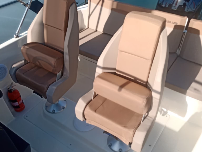 Pronájem Motorová loď v Cambrils -Quicksilver Activ 605 Sundeck