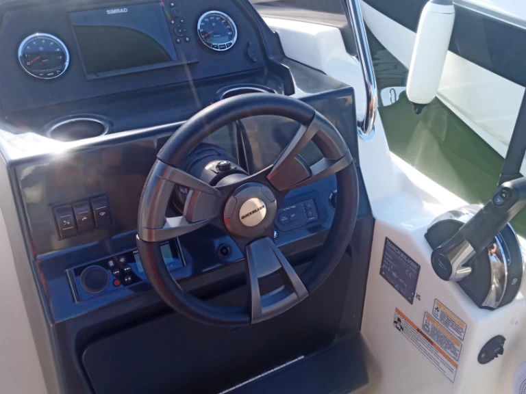 Pronájem lodi Quicksilver Activ 605 Sundeck v Cambrils na Samboatu