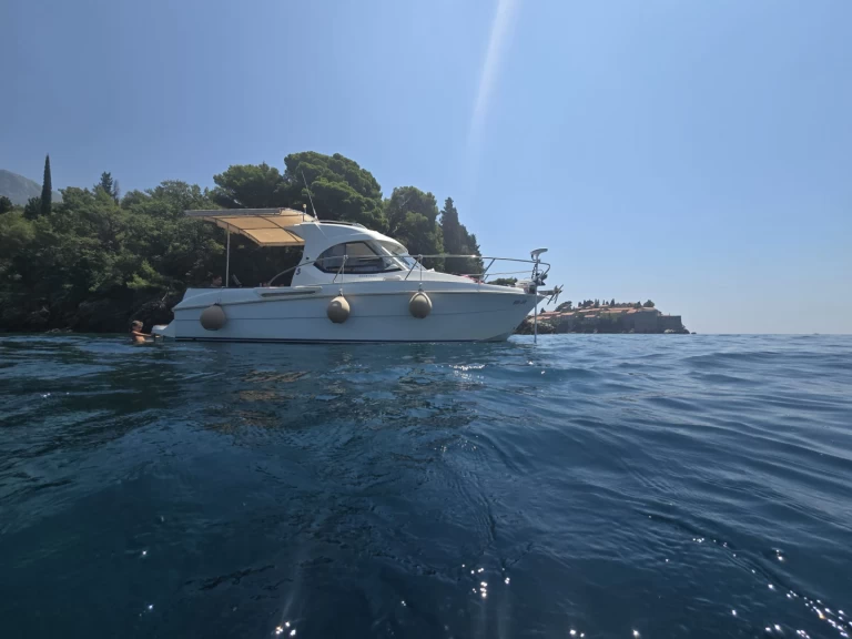 Pronájem lodi Bar lákavé ceny Antares 7