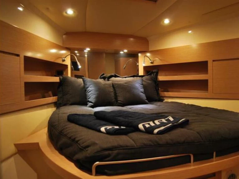 Pronájem jachty v Cannigione -Bruno Primatist G 46 na Samboatu