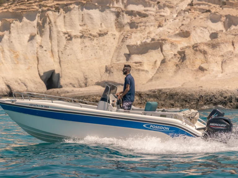 Pronájem lodi Poseidon BLU WATER 185 v Mílos na Samboatu