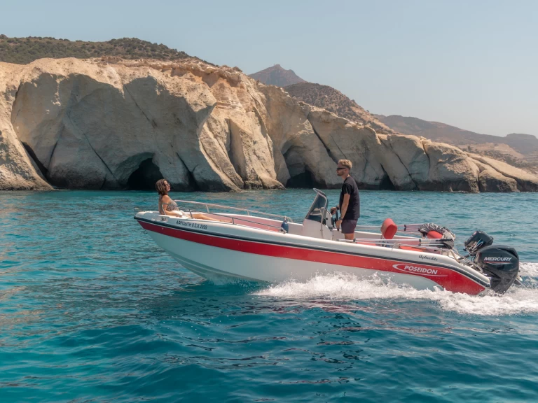 Pronájem jachty v Mílos -Poseidon BLU WATER 185 na Samboatu