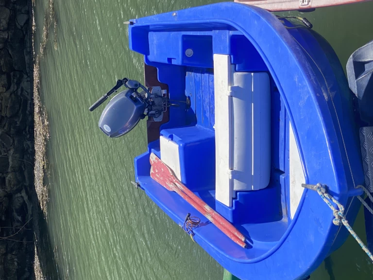 Pronájem lodi Neveux FY 380 v Bono na Samboatu