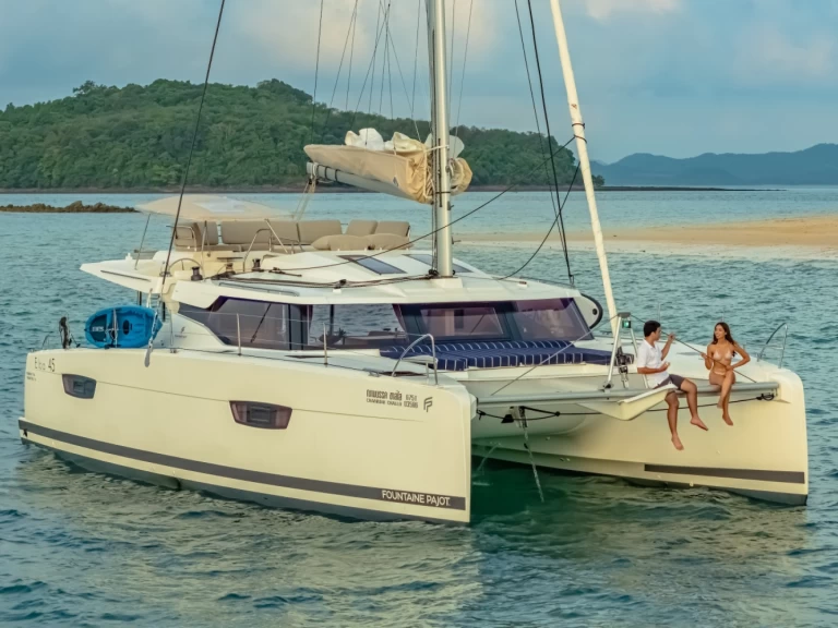Fountaine Pajot Elba 45 jednotlivci a charterové společnosti v Phuket Yacht Haven Marina