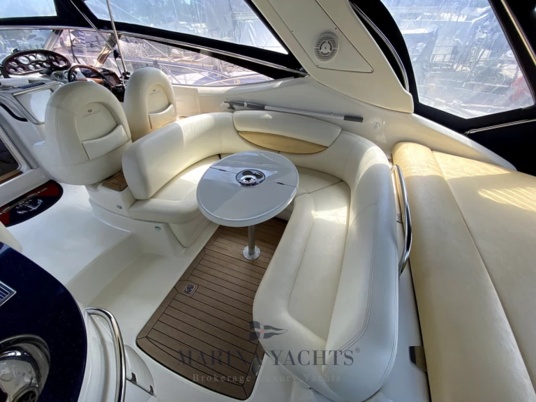 Pronajmout si Cranchi Endurance 41 v Porto-Vecchio