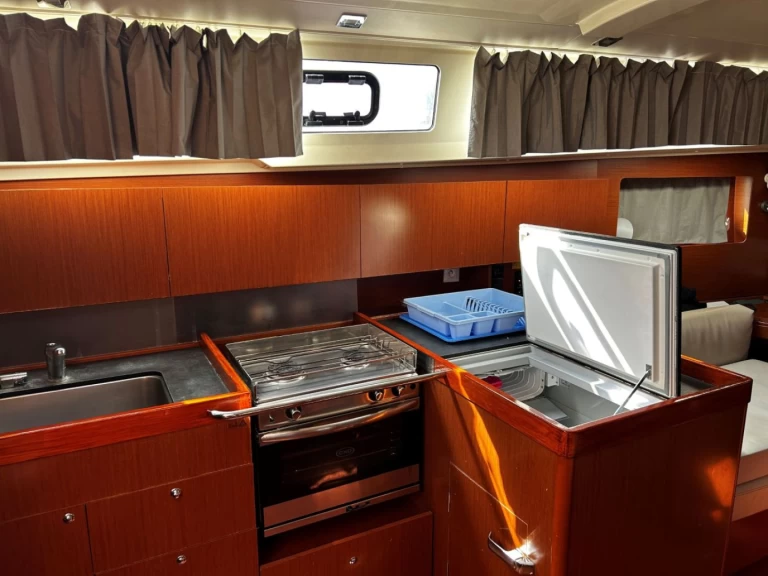 Pronajmout Plachetnice se skipperem či ne Bénéteau v Gouvia