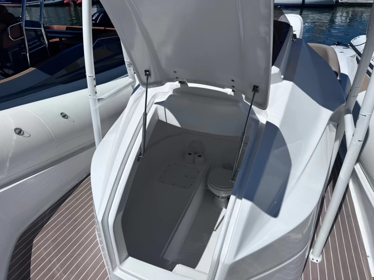 Pronájem lodi FANALE 1000 v Cogolin na Samboatu