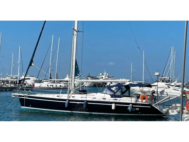 Pronajmout si Ocean Yachts Ocean Star 51.2 v Alimos