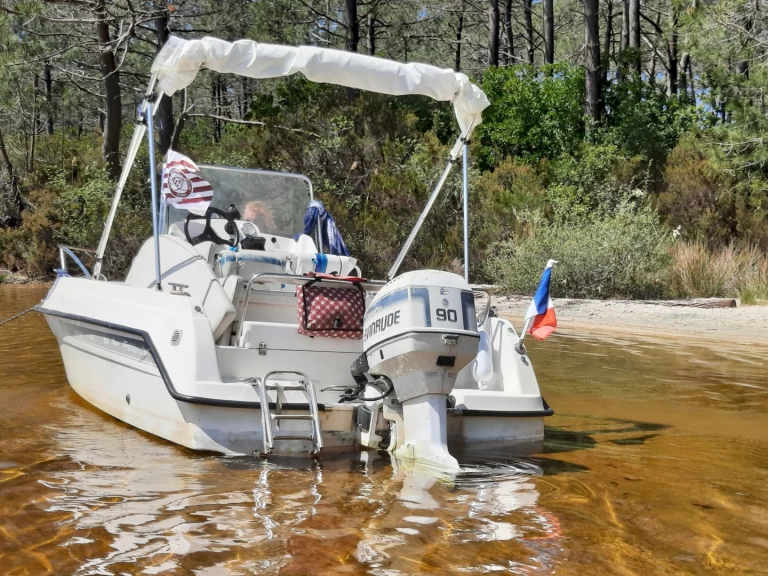 Pronájem jachty v Carcans -Kelt Fishlander 530 na Samboatu