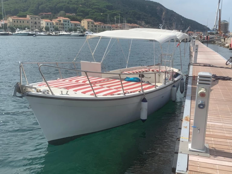 Pronajmout si Cantiere Gennaro Gatto Gozzo v Portoferraio