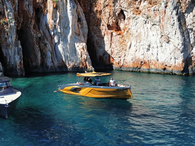 Pronájem Motorová loď v Split -Alesta Marine Raptor parasailing