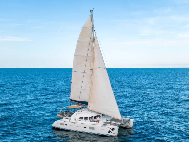 Pronajmout si Lagoon Lagoon 380 S2 v Barcelona