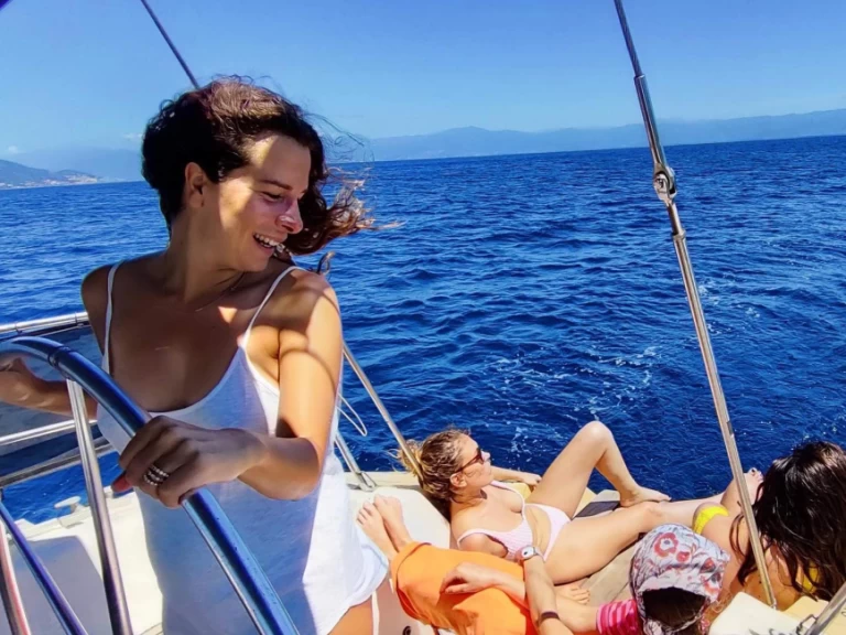 Pronájem lodi Jeanneau Sun Kiss v Ajaccio na Samboatu