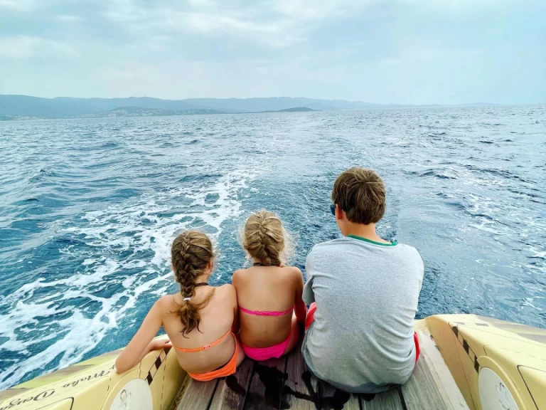 Plachetnice k pronájmu v Ajaccio za nejlepší cenu