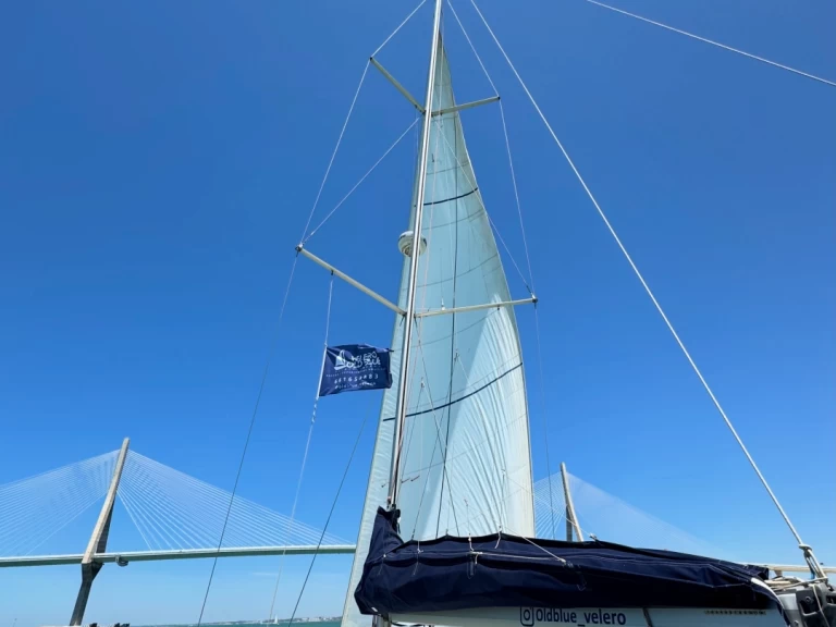 Pronájem Plachetnice Jeanneau s licencí