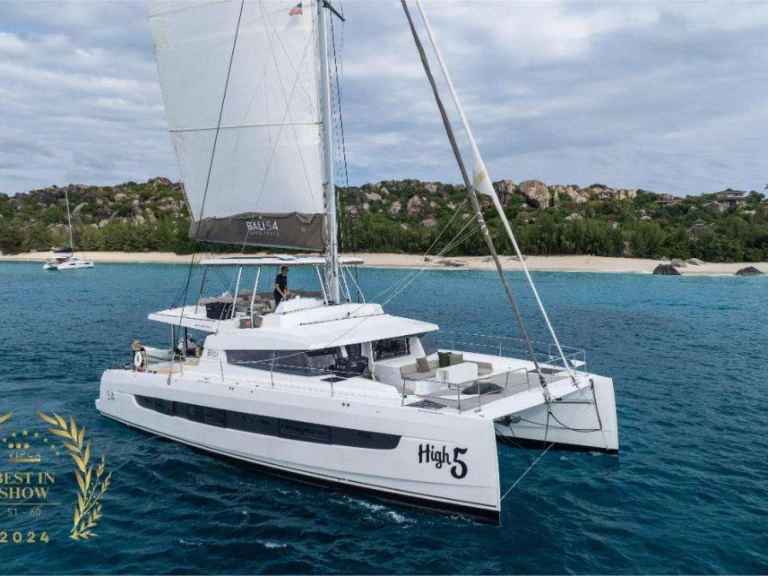 Pronajmout si Bali HIGH 5 v Britské Panenské ostrovy