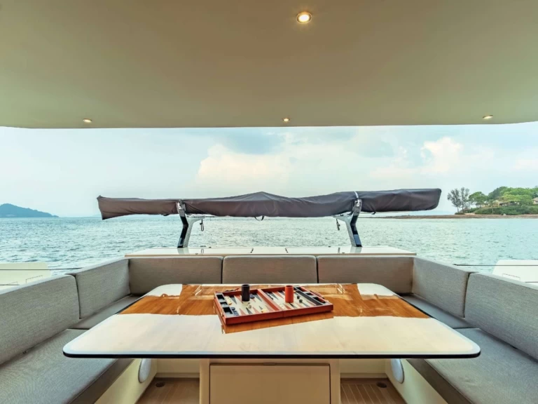 Pronájem Jachta v Neapol -McCohangy Boats JACK