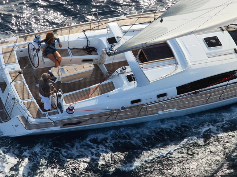 Pronajmout Plachetnice se skipperem či ne Bénéteau v Nidri