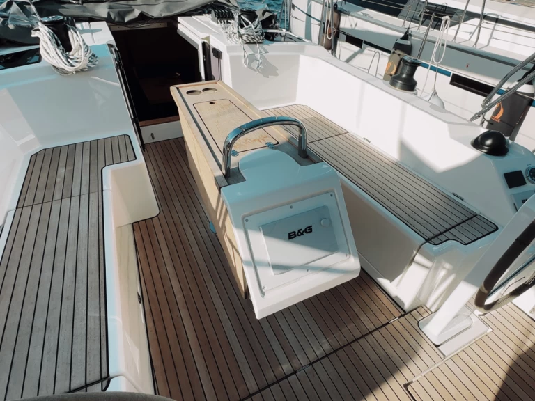 Pronájem Plachetnice v Fethiye -Bavaria Bavaria C38