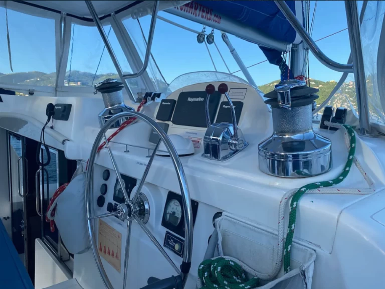 Katamarán k pronájmu v Parish of Saint George za nejlepší cenu