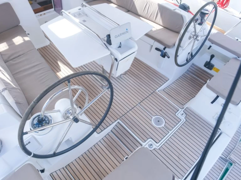 Plachetnice k pronájmu v Parish of Saint George za nejlepší cenu