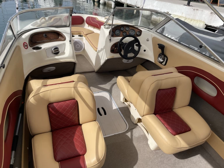 Pronájem jachty v Fuengirola -Rinker 182 Captiva na Samboatu