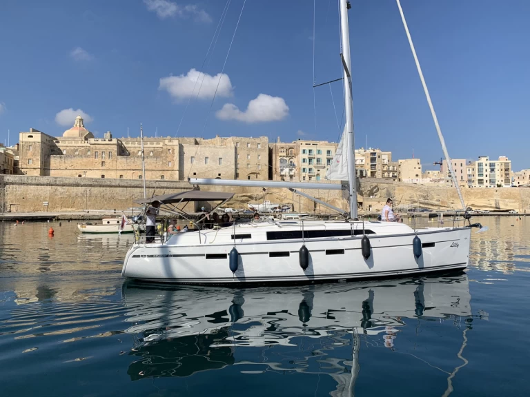 Pronájem jachty v Kalkara -Bavaria Bavaria 41 na Samboatu