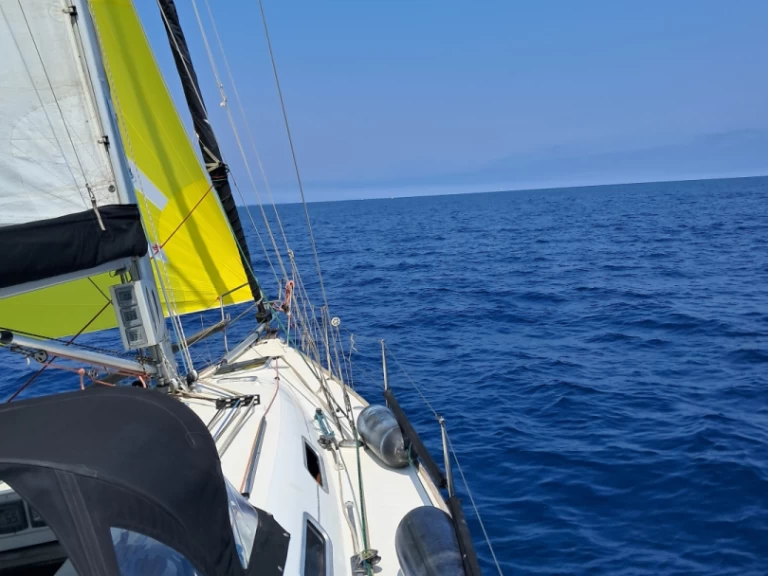 Bénéteau First 36.7 jednotlivci a charterové společnosti v Canet-en-Roussillon