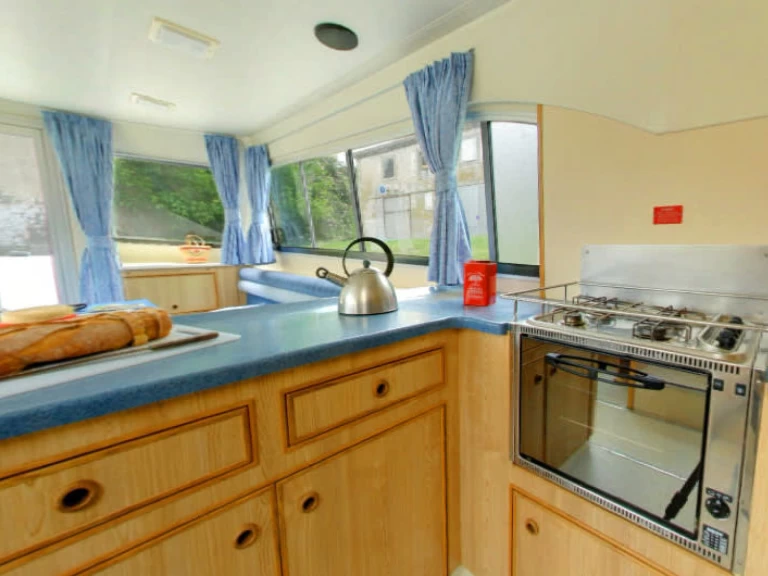 Pronájem Motorová loď v Saint-Gilles-Croix-de-Vie -Le Boat Salsa A