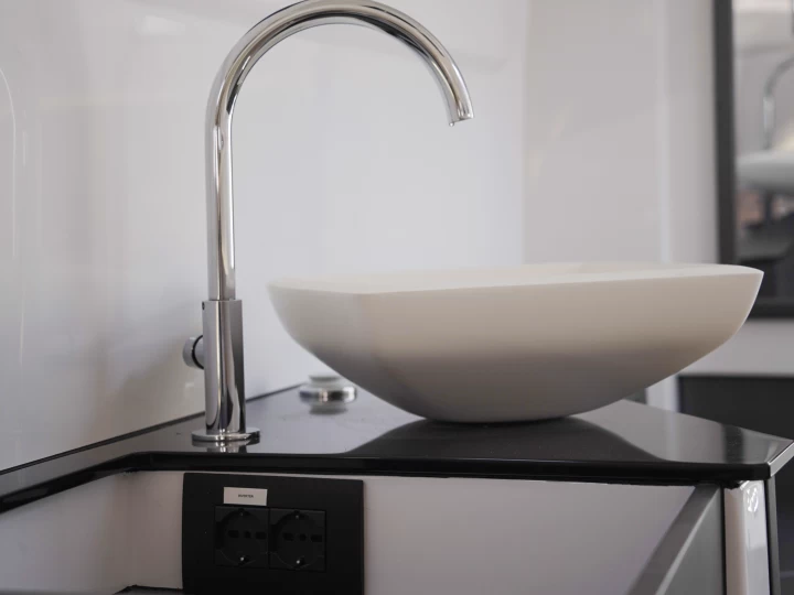 Pronájem Motorová loď v Torre Annunziata -Pirelli Pirelli 42 EFB