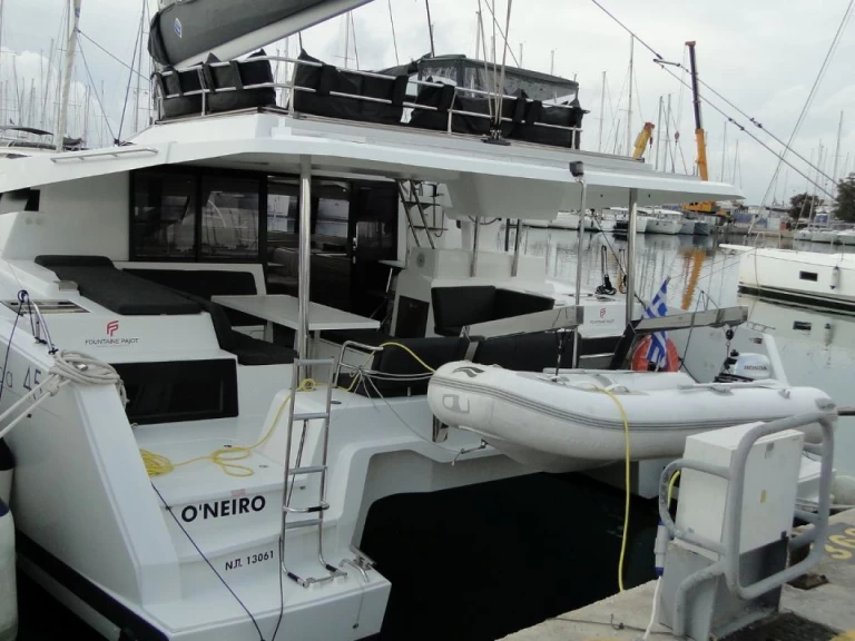 Fountaine Pajot Elba 45 jednotlivci a charterové společnosti v Alimos