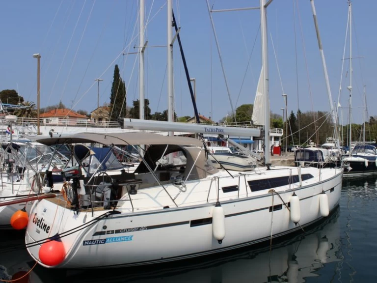 Pronajmout si Bavaria Cruiser 46 v Biograd Na Moru