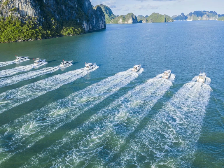 Pronajmout si Prestige Prestige 520 Fly v Hạ Long