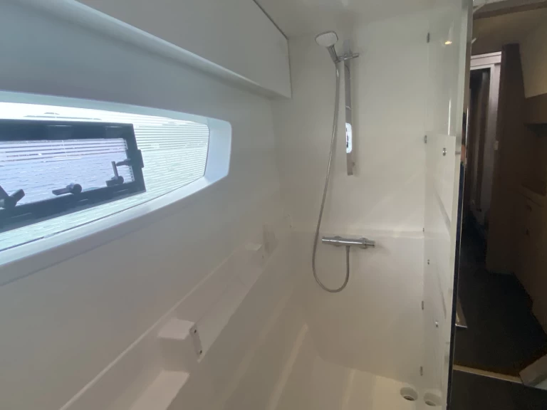 Fountaine Pajot Astrea 42 jednotlivci a charterové společnosti v Road Town