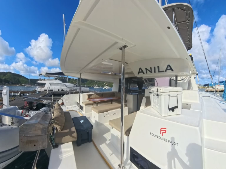 Pronajmout si Fountaine Pajot Fountaine Pajot Helia 44 Evolution (Owner's Version) v Road Town