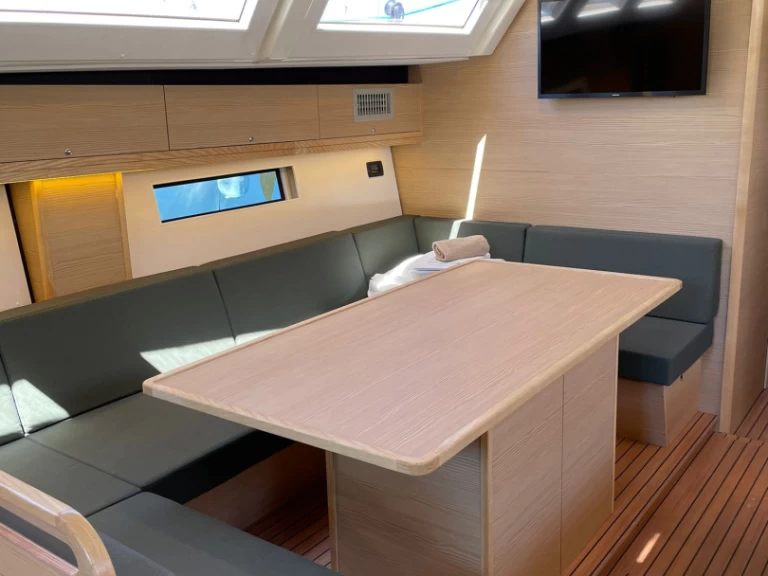 Pronajmout Plachetnice se skipperem či ne D&D Yacht v Trogir