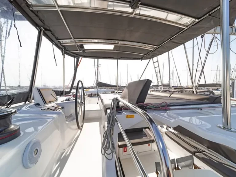 Pronájem jachty v Alimos -Lagoon Lagoon 46 na Samboatu