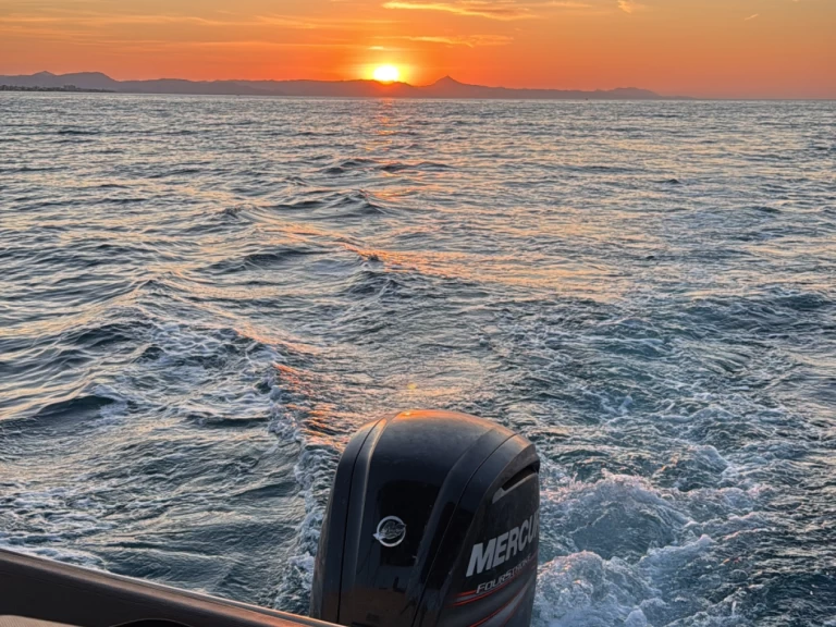 Pronájem lodi Quicksilver Activ 605 Sundeck v Denia na Samboatu