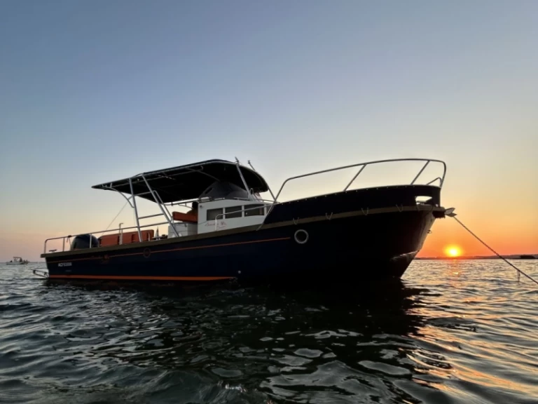 Pronájem lodi Arcachon lákavé ceny Beacher V10 Croisière