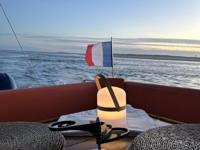 Beacher Beacher V10 Croisière jednotlivci a charterové společnosti v Arcachon