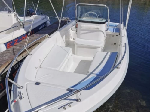 Motorová loď k pronájmu v Marseille za nejlepší cenu