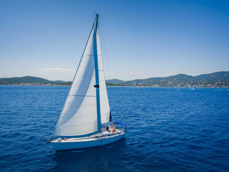 Bavaria Bavaria 50 jednotlivci a charterové společnosti v Cavalaire-sur-Mer