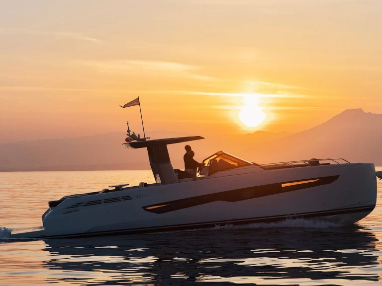 Pronajmout si Fiart Fiart Seawalker 43 v Antibes